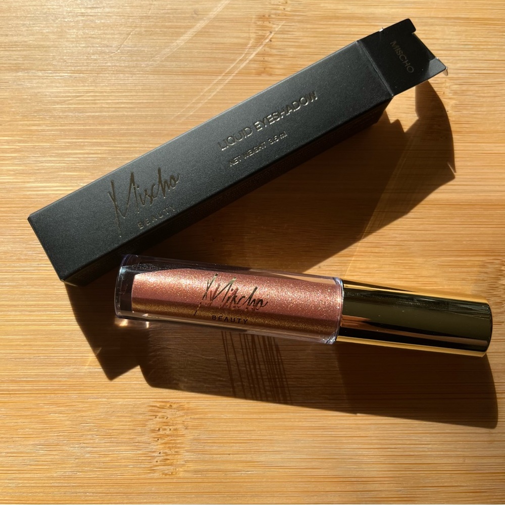 Mischo Cream Eyeshadow; rose gold, glitter